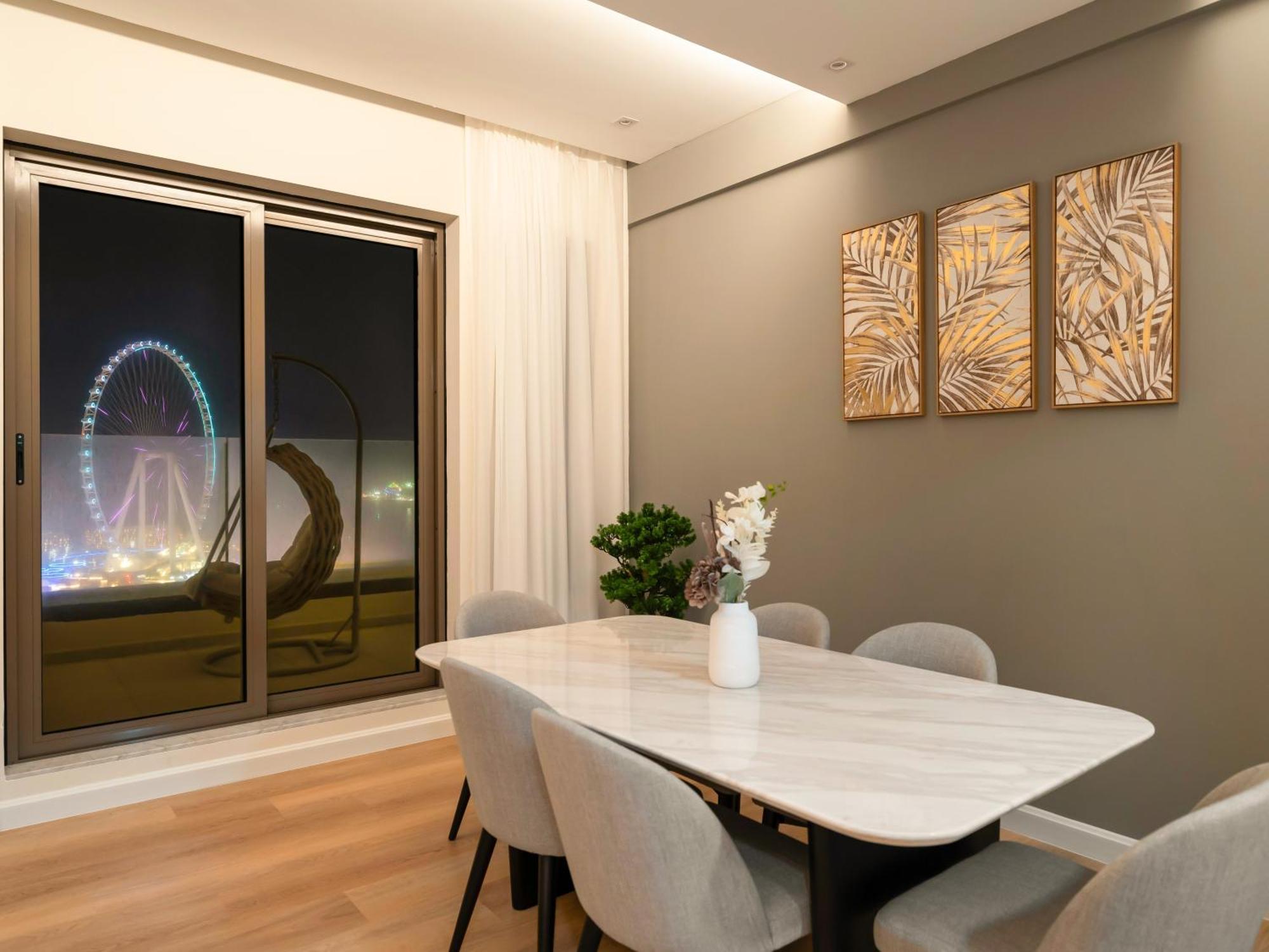 Eye & Palm View 3 Min By Walk From The Apartment Dubai